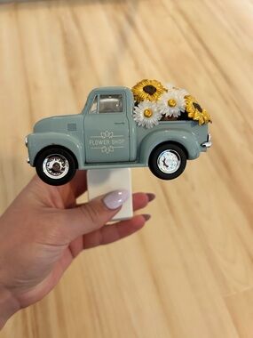 🩵🌼 barely used flower shop truck wallflower plug in from bath and body works
